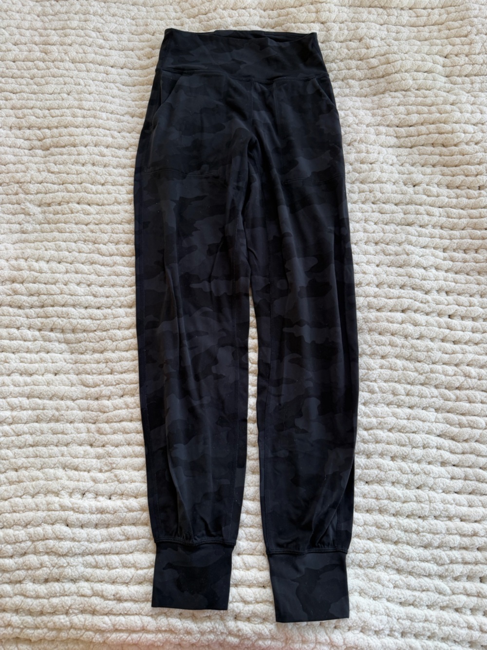 Lululemon Deep Camo Align Joggers 28”